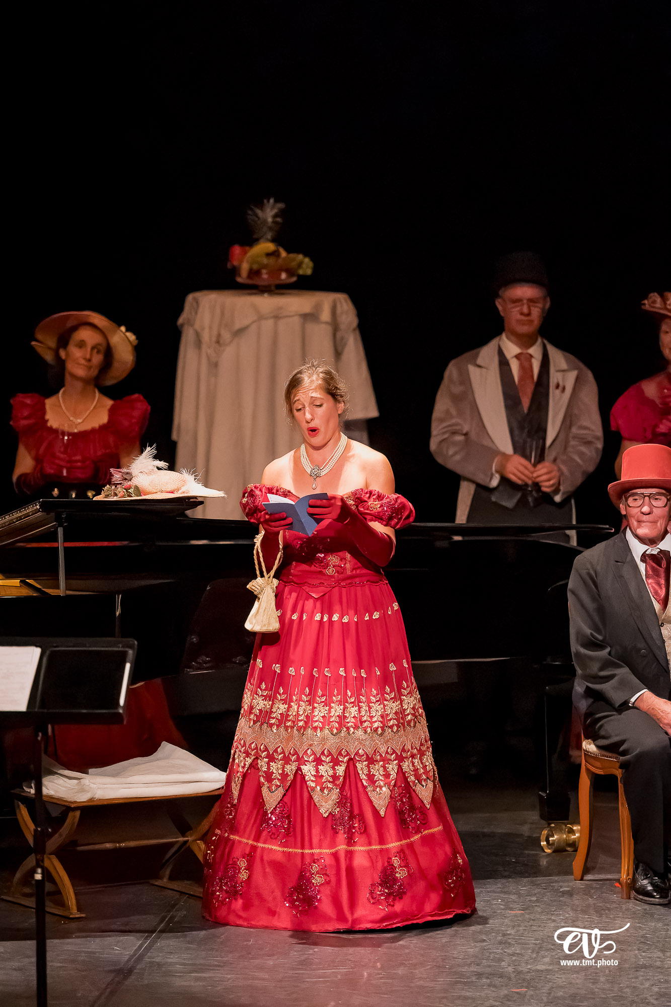 DANS LE SALON DE ROSSINI